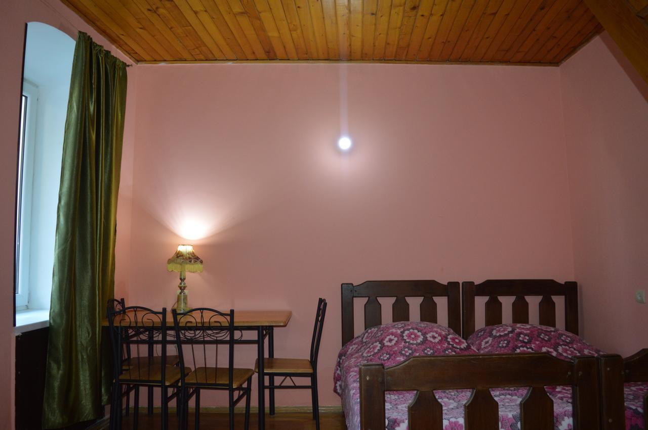 Vintage House 19 Century Appartement Tbilisi Buitenkant foto