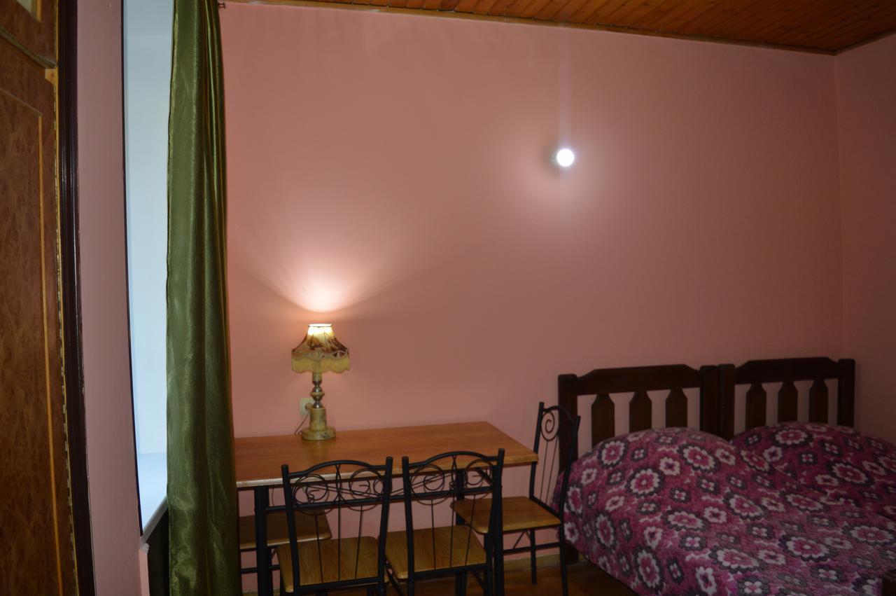 Vintage House 19 Century Appartement Tbilisi Buitenkant foto