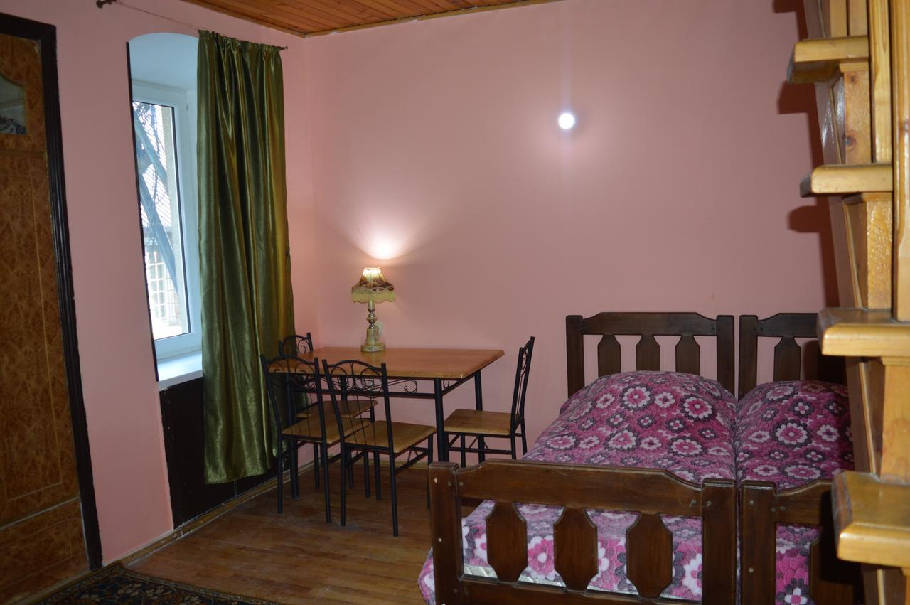Vintage House 19 Century Appartement Tbilisi Buitenkant foto