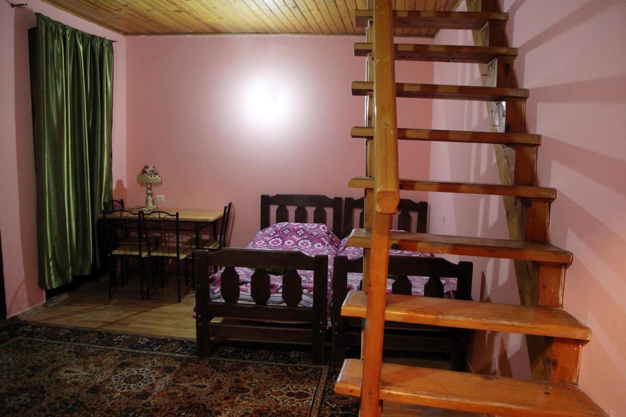 Vintage House 19 Century Appartement Tbilisi Buitenkant foto